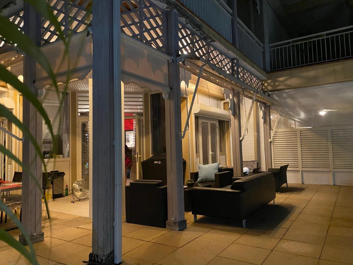Villa Creole Domaine Prive De L'Anse Des Rochers 생프랑수아 외부 사진